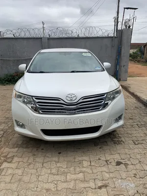 Toyota Venza LE 2012 White