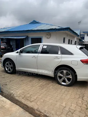 Toyota Venza LE 2012 White