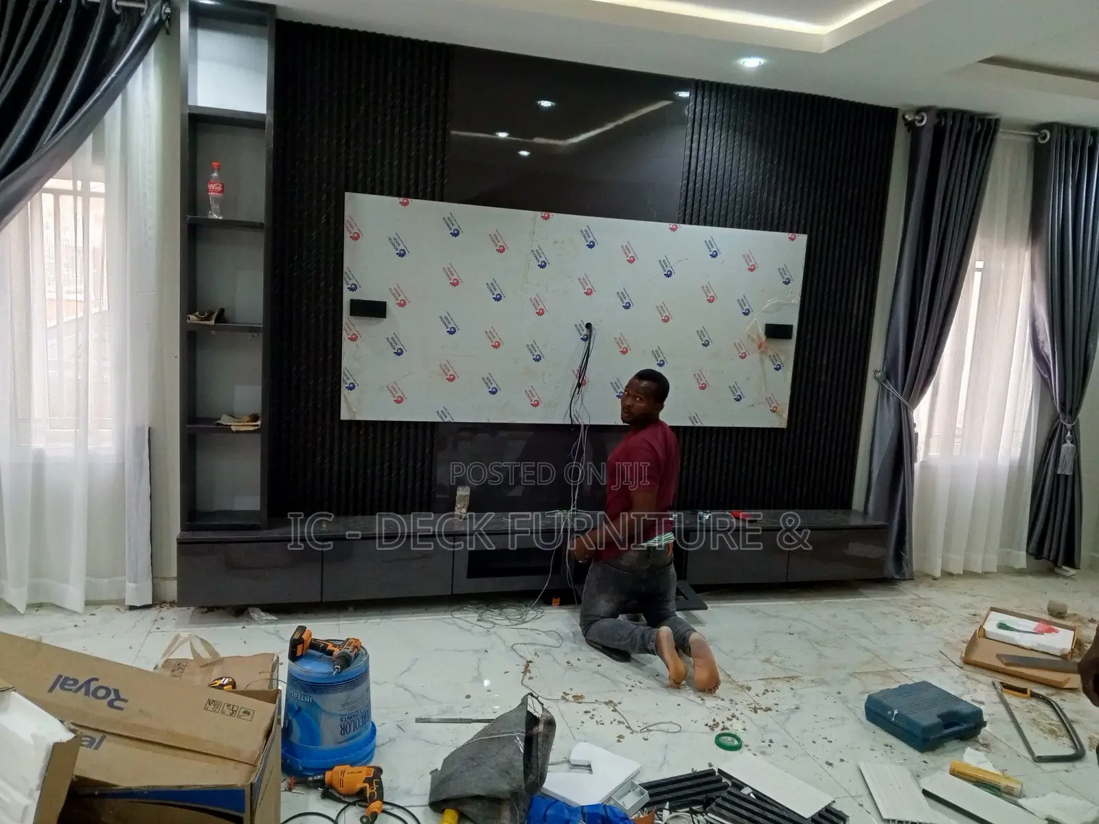 TVS70 Wall Cladding + TV Console