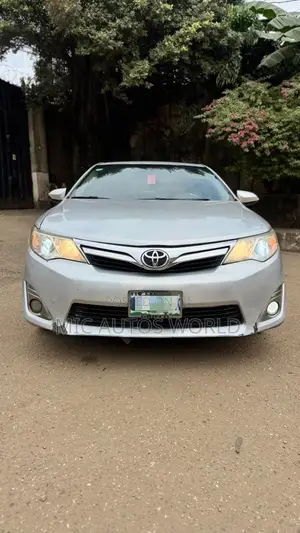 Toyota Camry 2013 Silver