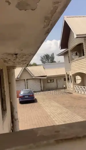 5bdrm Duplex in Abuja Top Realty, Maitama for sale
