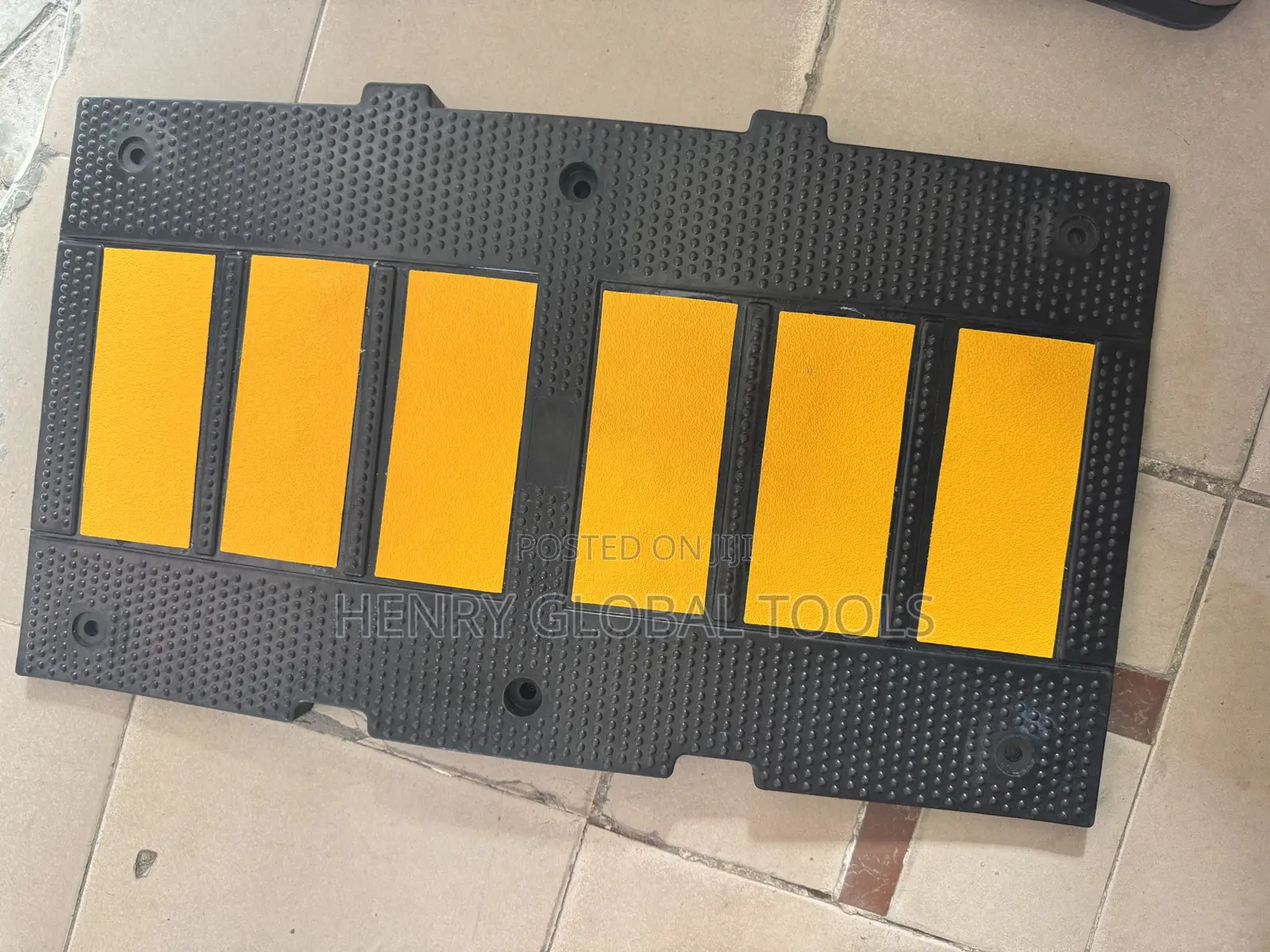 Rubber Speed Bump / Traffic Calming Ramp