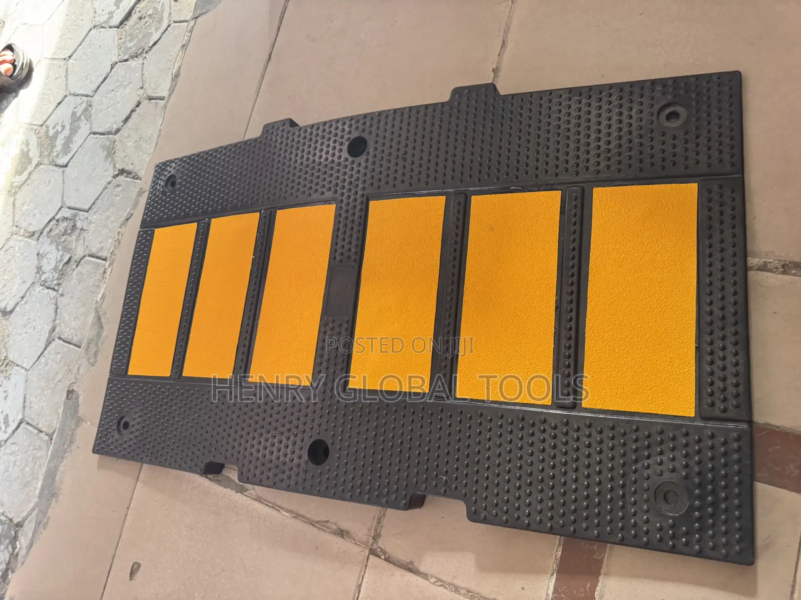 Rubber Speed Bump / Traffic Calming Ramp