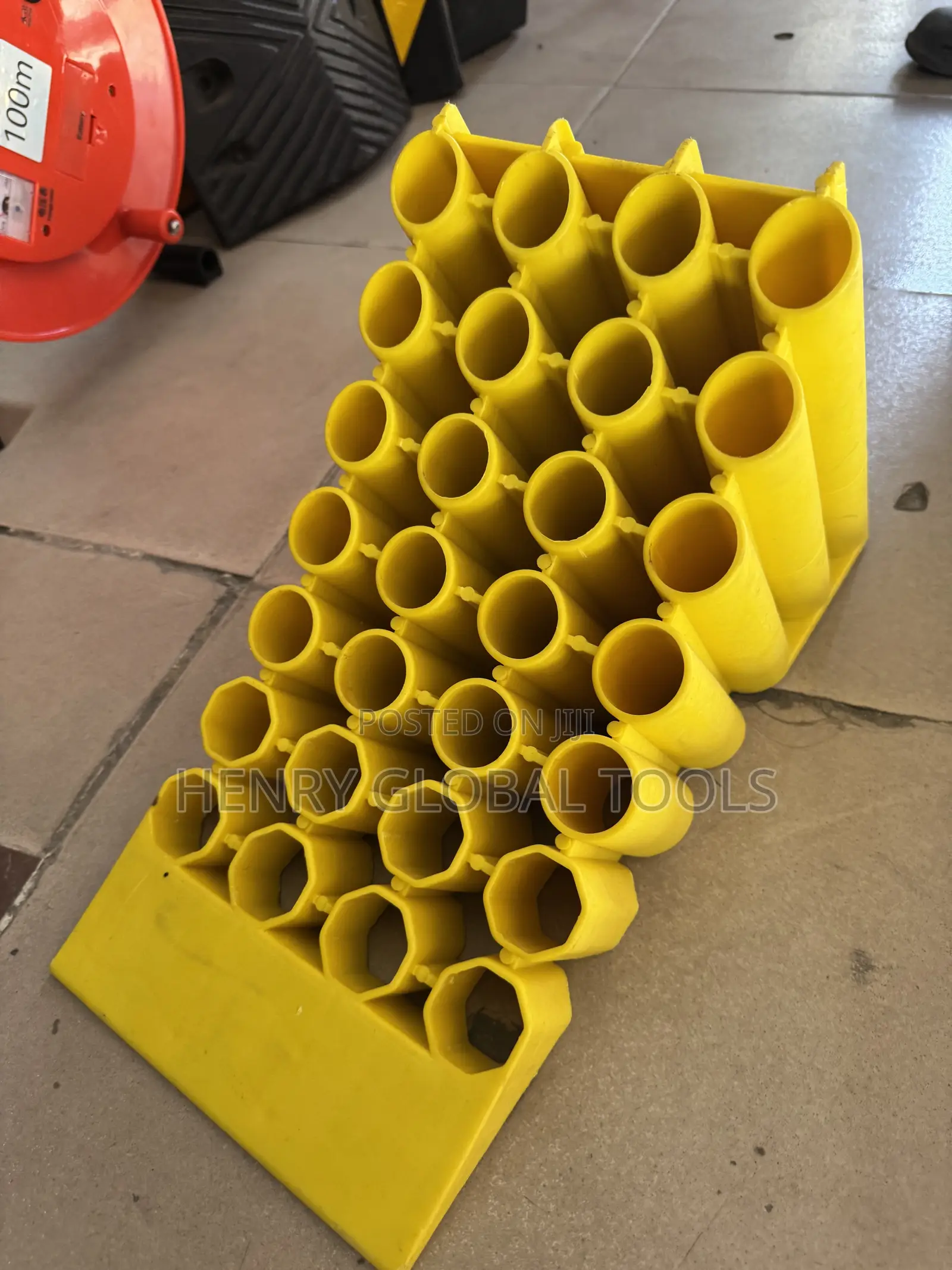 Multi-Tube Storage Rack / Pipe & Conduit Holder