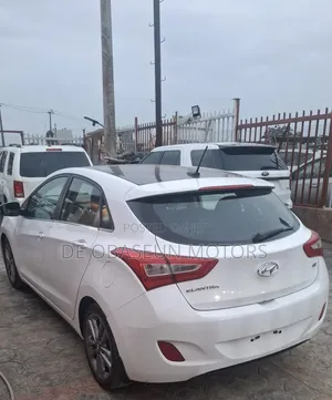 Hyundai Elantra 2016 White