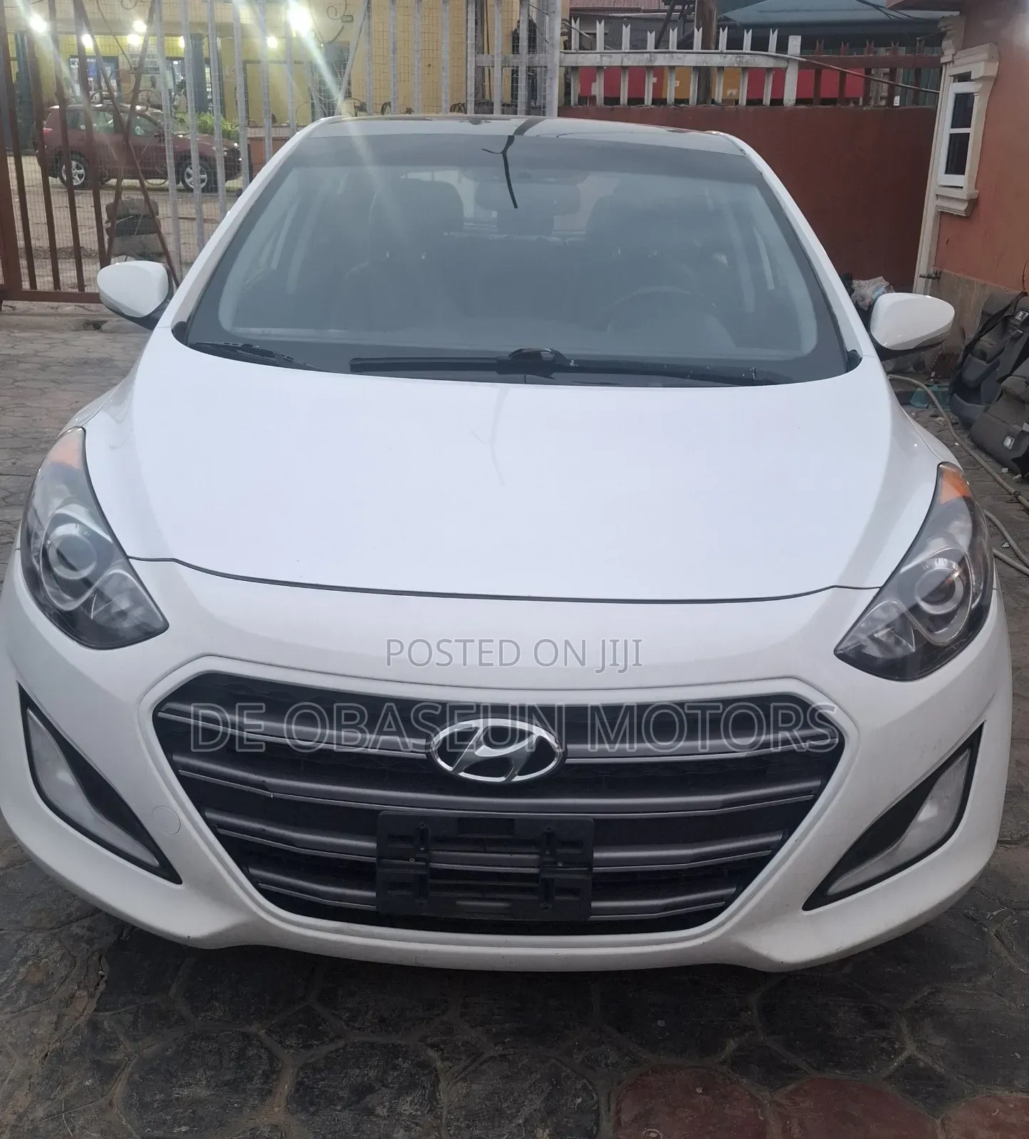 Hyundai Elantra 2016 White