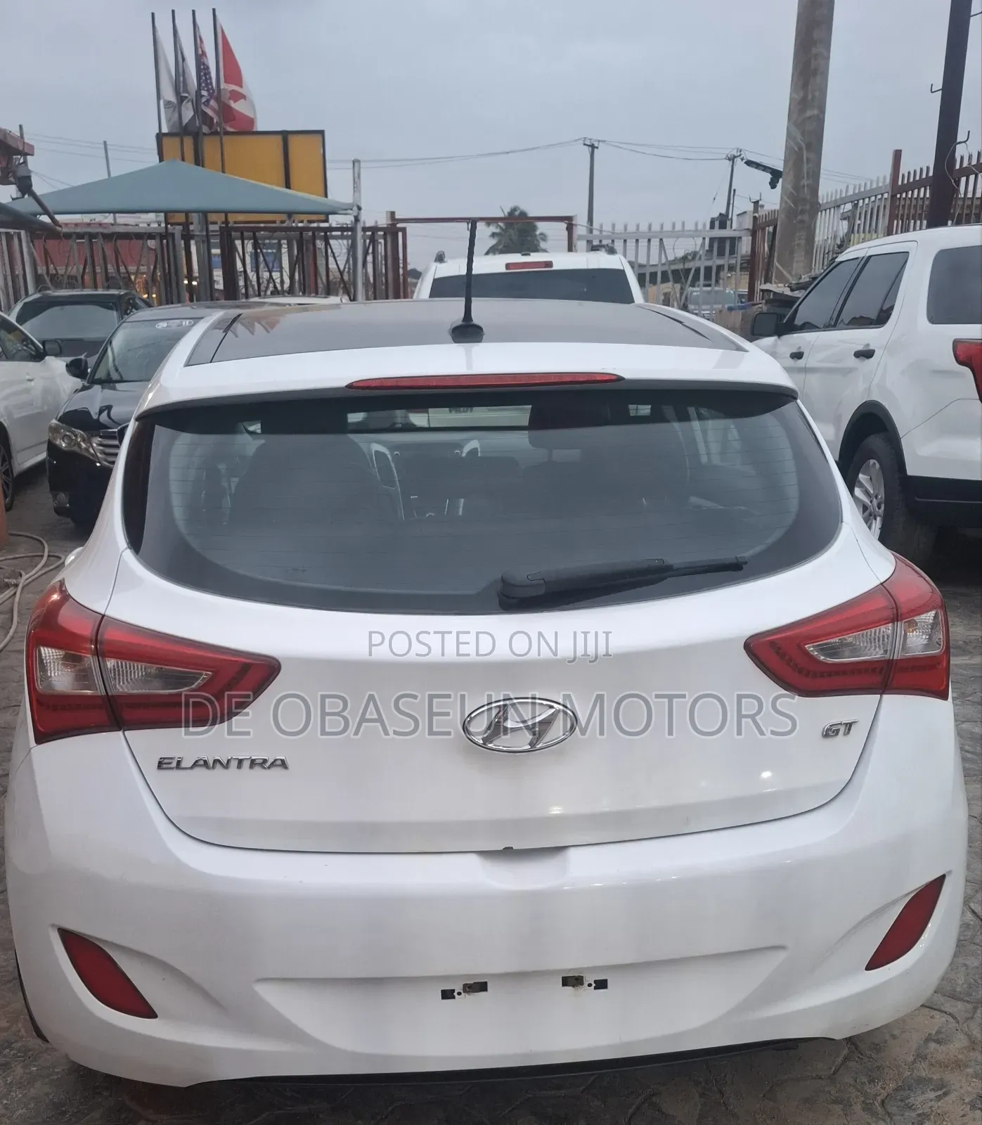 Hyundai Elantra 2016 White