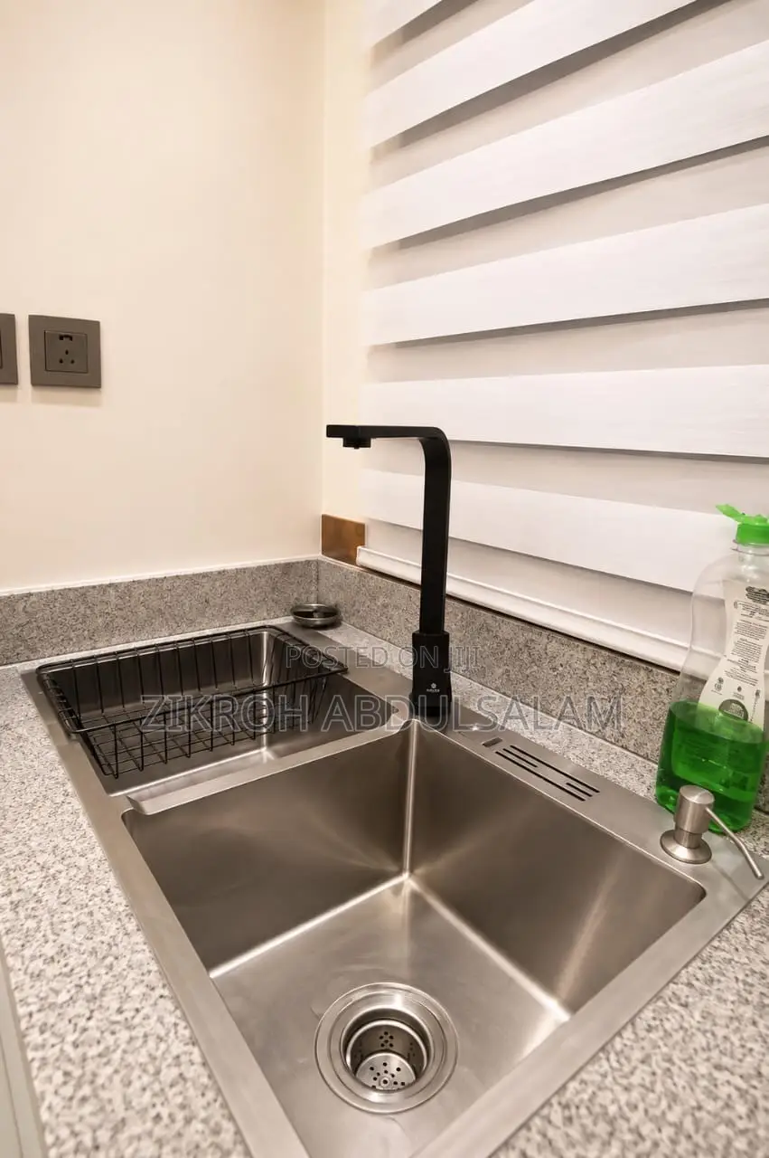 Serviced Apartment