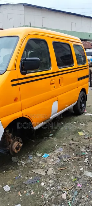 Suzuki Every 2023 Yellow