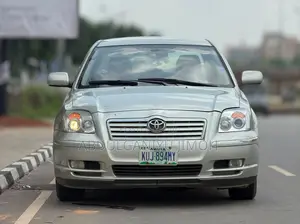 Toyota Avensis 2005