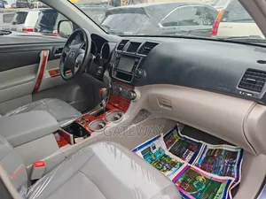 Toyota Highlander 2013 Blue
