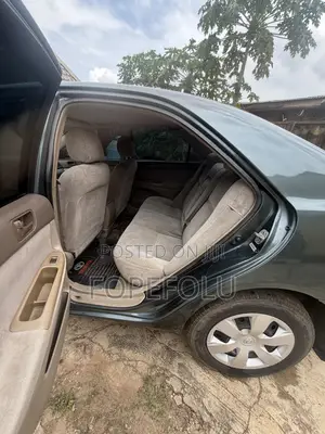 Toyota Camry LE 4dr Sedan (2.4L 4cyl 5M) 2003 Green