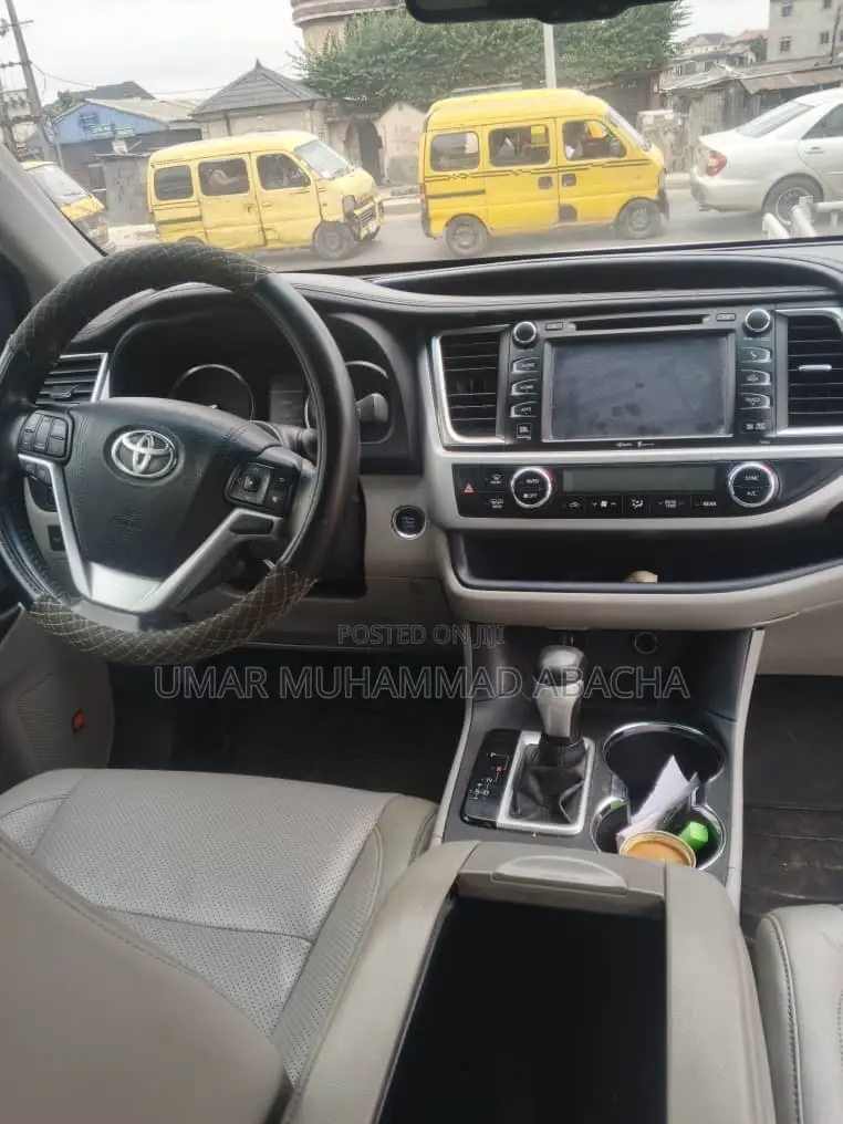 Toyota Highlander 2015