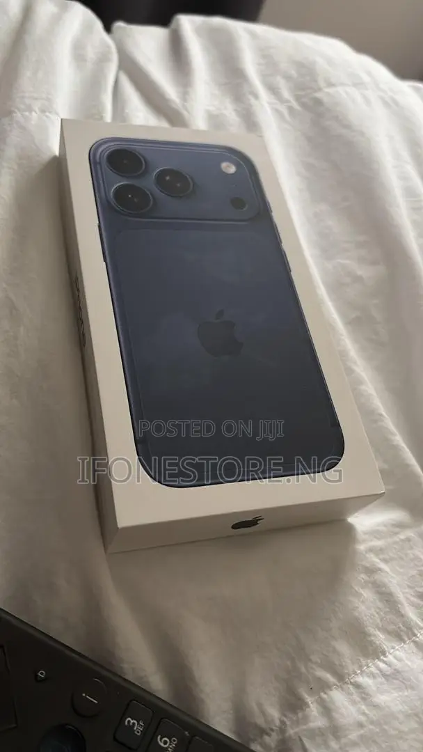 New Apple iPhone 17 Pro Max 512 GB Blue