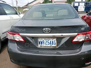 Toyota Corolla 2013 Gray