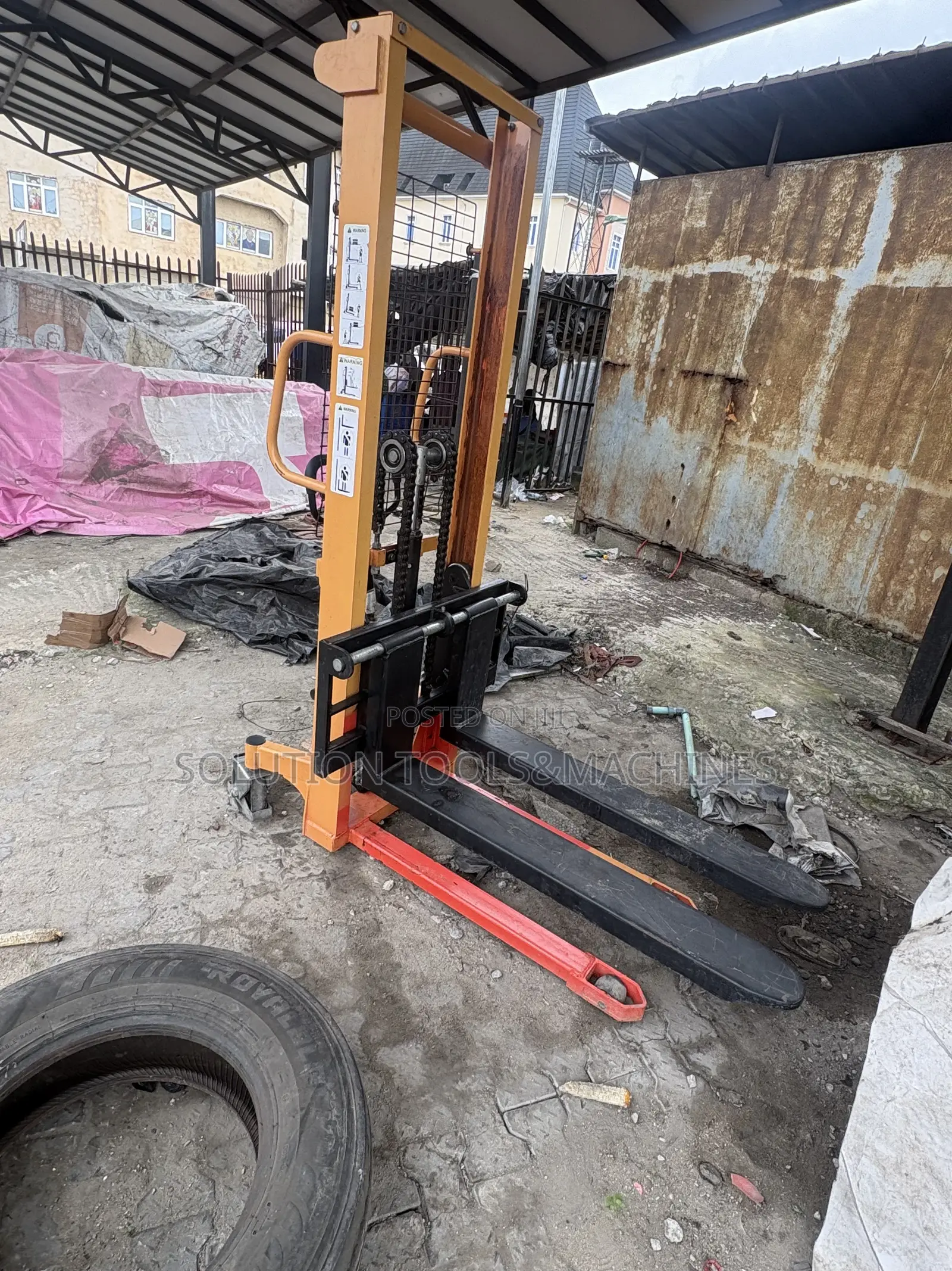 2000kg Lifting Manual Stacker