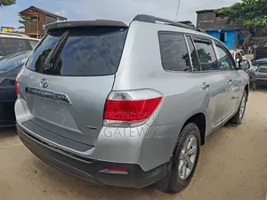 Toyota Highlander 2012 Silver