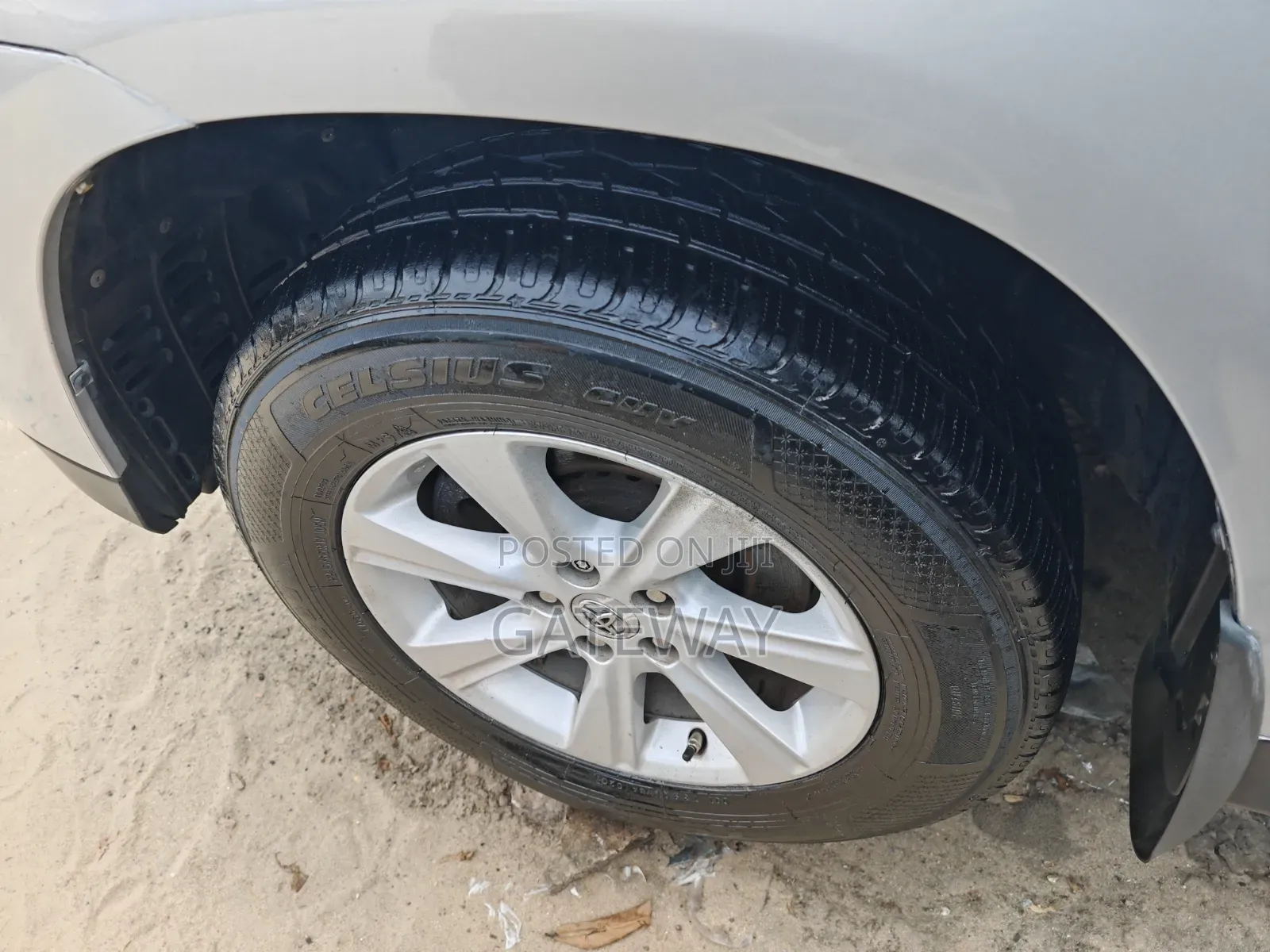 Toyota Highlander 2012 Silver