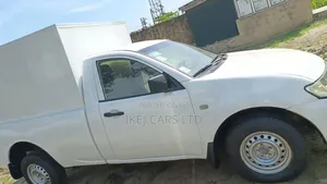 Mitsubishi L200 2015 White