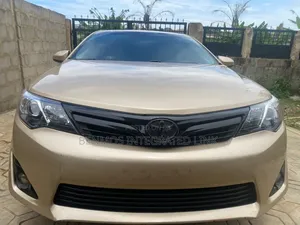 Toyota Camry 2013 Gold