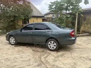 Toyota Camry LE 4dr Sedan (2.4L 4cyl 5M) 2003 Green