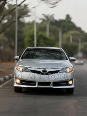 Toyota Camry 2014 Silver