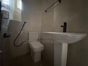 3bdrm Apartment in Idu for rent
