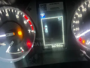 Toyota Hilux 2022 White