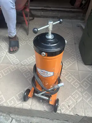 Pedal-Operated or Manual Bucket Grease Pump