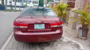 Hyundai Sonata 2009 Red