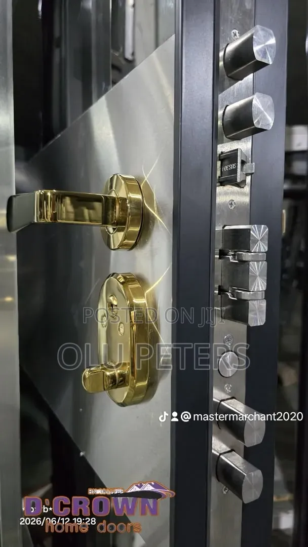 New Arrival Pivot 4ft Door