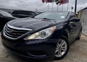 Hyundai Sonata GLS Sedan FWD (2.4L 4cyl 6A) 2013 Blue