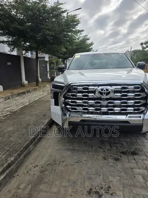 Toyota Tundra 2026 White