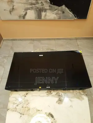 For Sale – Scanfrost 43” LED TV