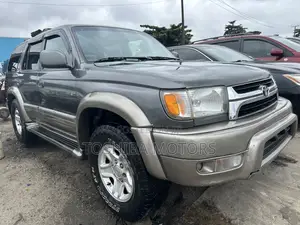 Toyota 4-Runner 2000 Green