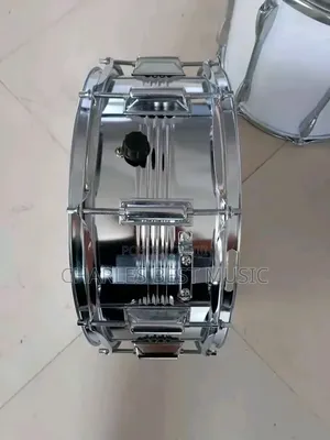 Very Good Quality Snare Drum 8 Holes