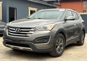 Hyundai Santa Fe GLS 4dr SUV AWD (3.3L 6cyl 6A) 2014