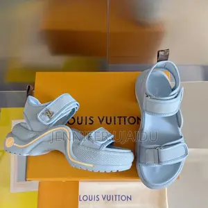 Original Stock Footwears Wholesale Dealers