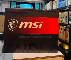 New Laptop MSI Raider 18 HX AI A2XW 32GB Intel Core i9 SSD 1T