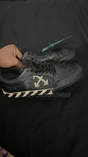 OFF WHITE (Fairly Worn)