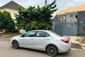 Toyota Corolla 2015 Silver