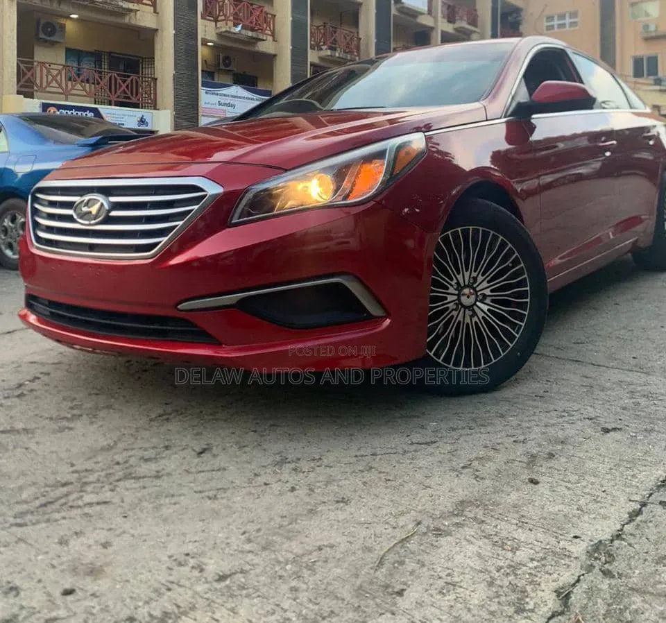 Hyundai Sonata SE 2017 Red