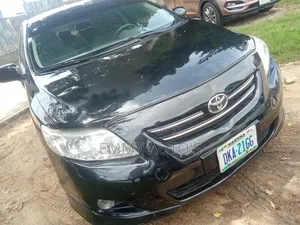 Toyota Corolla 2010 Black