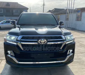 Toyota Land Cruiser 2017 Black