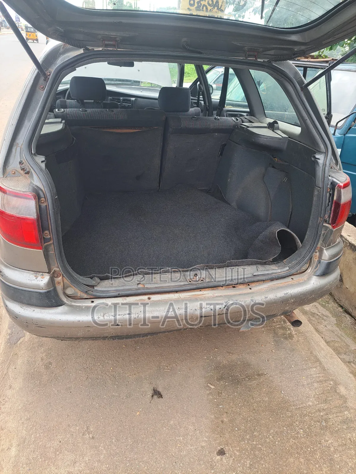 Toyota Carina E 1998 Brown
