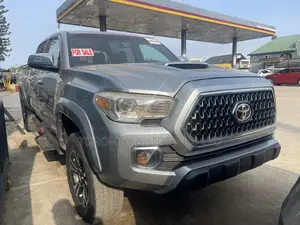 Toyota Tacoma TRD Sport 2019 Blue