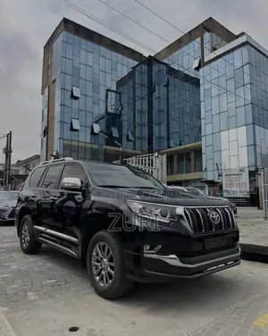 Toyota Landcruiser Available for Bookings in Benin
