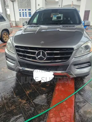 Mercedes-Benz M Class ML350 4MATIC 4dr SUV AWD (3.5L 6cyl 7A) 2015
