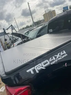 Fiber Folding Boot Cover for Tacoma