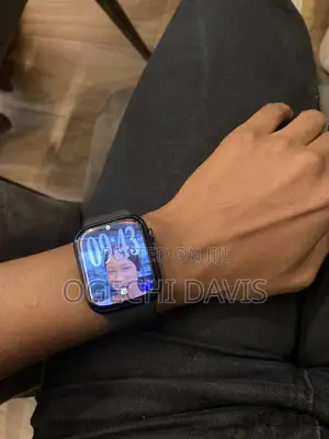 Apple Watch Series 8